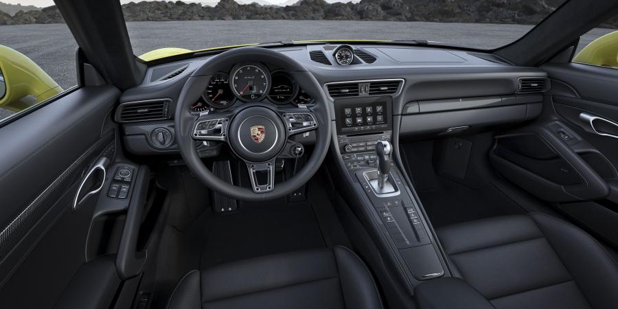 Торпедо Porsche 911 Turbo S Coupe 2016 года  (WW) (фото 29 из 30)